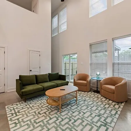 Lagniappe House Cajun Country Gem King Bed Villa