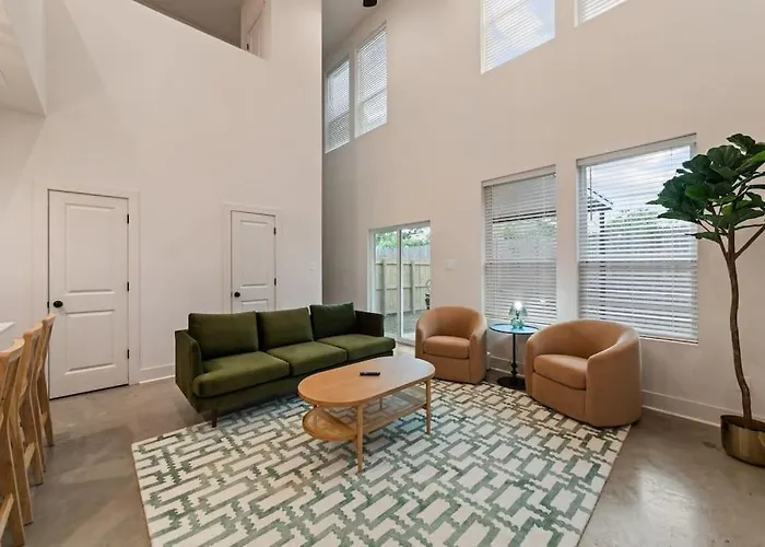 Lagniappe House Cajun Country Gem King Bed Villa